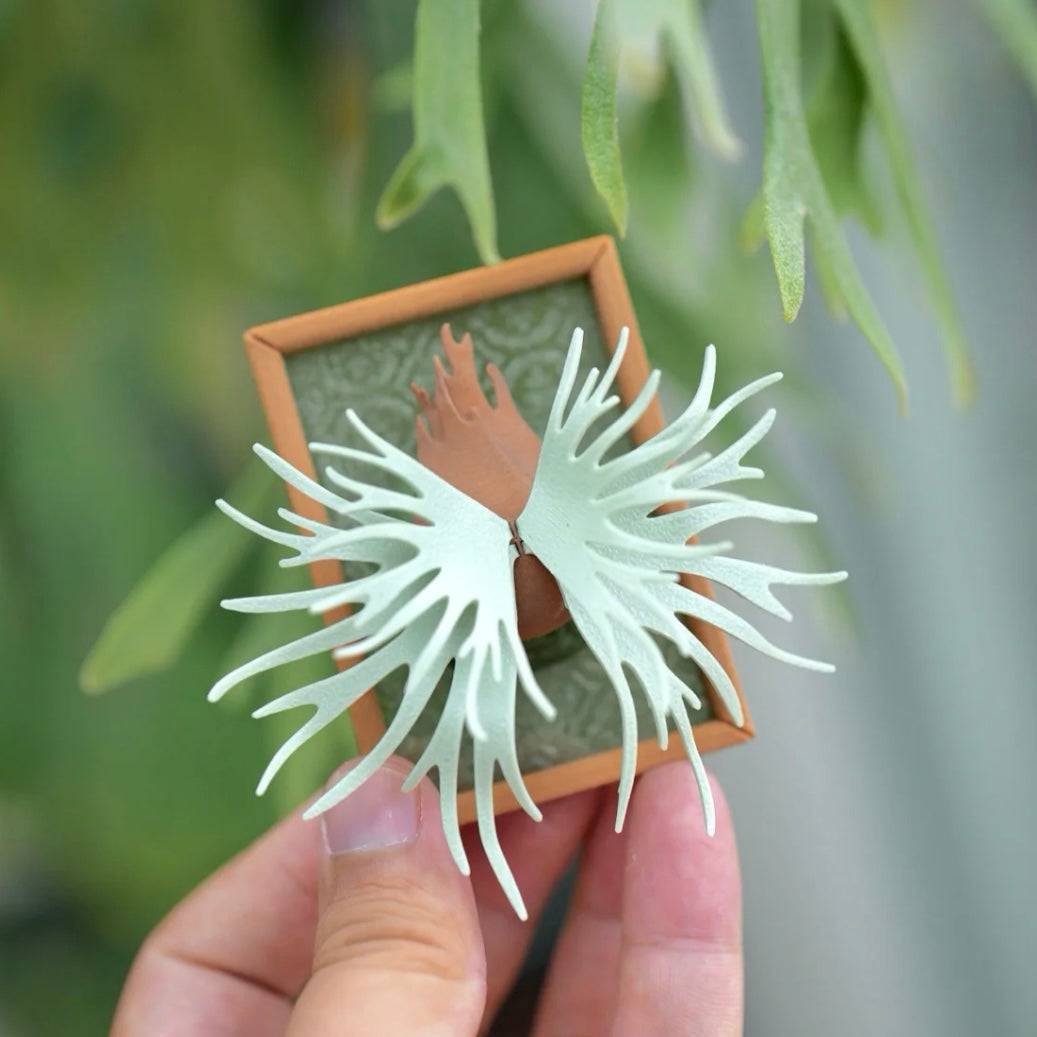 P. Jade Girl handmade decorative magnet featuring a 3D printed Platycerium Willinckii design in PLA and PETG. Unique home & garden decor from HCorchids.