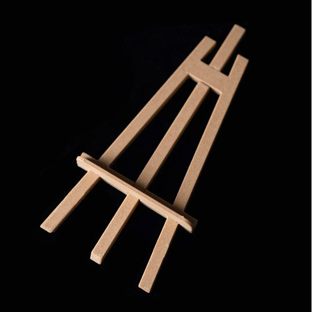 Flat-packed 3D printed magnet plant stand made from durable PLA, designed for easy assembly. Ideal for home and garden decor.